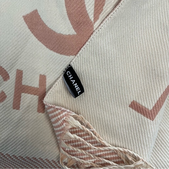 Chanel Pink Colorblock Tassel Scarf - Picture 5 of 5